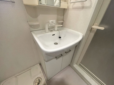 【洗面所】 | レジデンシャルヒルズ博多東 | 別号室の写真になります。現況優先。