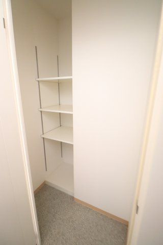 グリーンテラスの玄関|※現況優先となります。