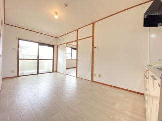 【エントランス】 | 泉ハイツ室内参考写真です。
