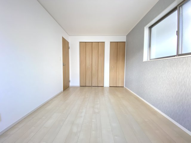 京都市西京区大枝塚原町　中古戸建の洋室