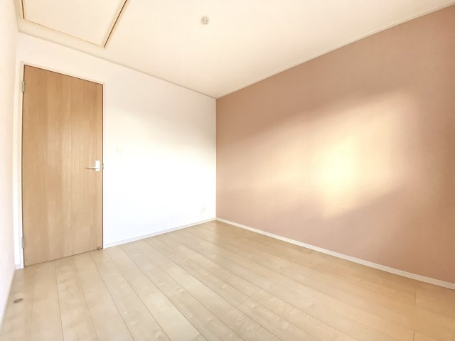 京都市西京区大枝塚原町　中古戸建の洋室