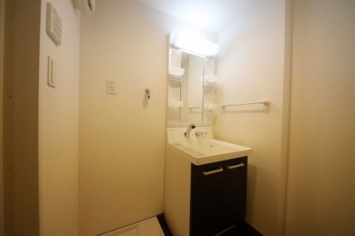 【洗面所】 | Presence博多 | 別号室の写真になります。現況優先。