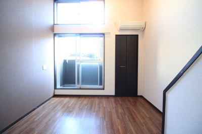 【洋室】 | クレオ吉塚伍番館 | 別号室の写真になります。現況優先。