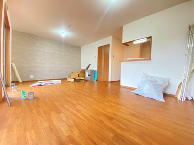 【居間・リビング】 | 豊中市東豊中町3丁目貸家