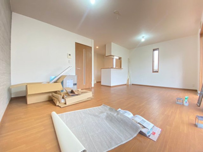 【居間・リビング】 | 豊中市東豊中町3丁目貸家