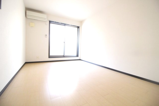 フジパレス杉本町EASTのその他|きれいな洋室です
