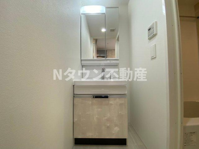 【独立洗面台】 | メイクスアート太閤通 | 朝の支度にも助かる、独立の洗髪洗面化粧台