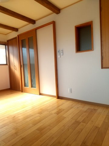 ネーデル北園の洋室