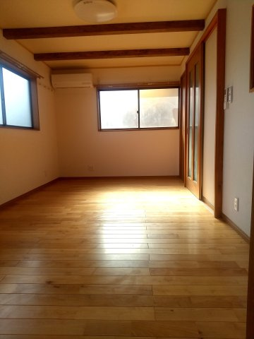 ネーデル北園の洋室