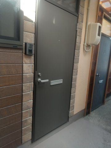 ネーデル北園の玄関