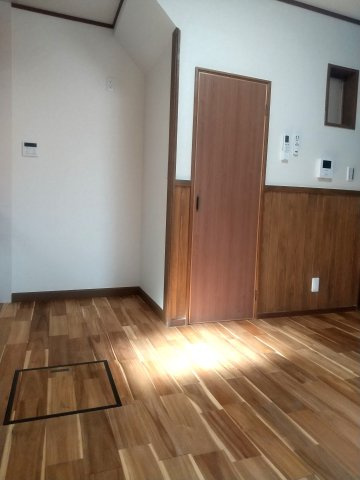 ネーデル北園の居間・リビング