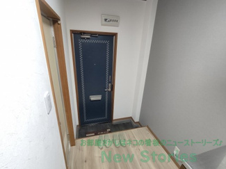 【玄関】 | コーポ杉本 | 明るい玄関です