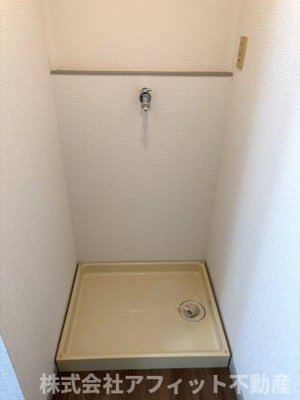 【設備】 | ウィン岡山 | 室内洗濯機置き場