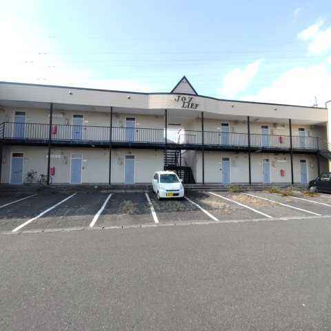 ジョイライフの駐車場