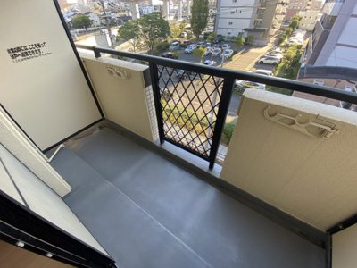 【バルコニー】 | アルゴハイツ井尻 | 別号室の写真になります。現況優先。

