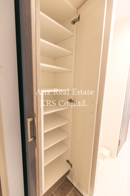 【収納】 | エステムコート心斎橋ｃｅｎｔｒａｌ | 玄関には収納力のある天井高シューズボックスがあります！