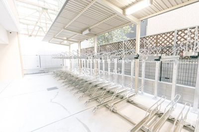 【その他】 | エステムコート心斎橋ｃｅｎｔｒａｌ | サイクルスタンド付きの駐輪場です！