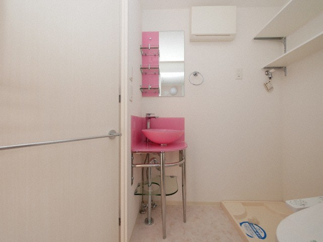 セレニテ夕陽丘ＥＳＴの洗面所