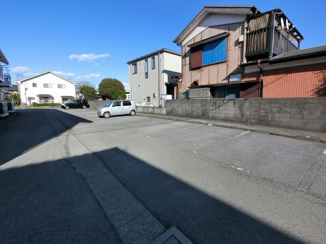 【駐車場】