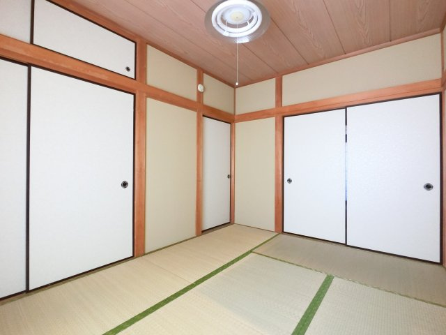 【寝室】