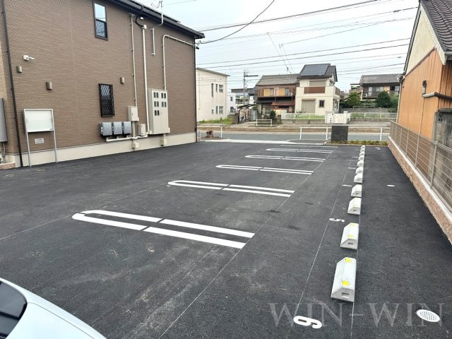 MTIハイツ Ⅶの駐車場
