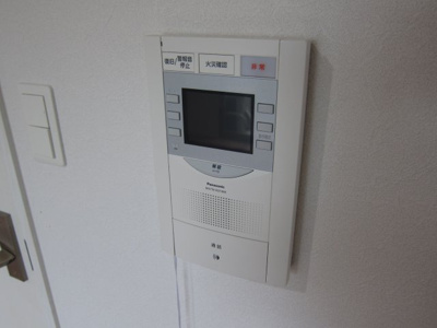 【セキュリティ】 | リラス空港通り | 別号室の写真になります。現況優先。