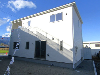 【外観】 | クレイドルガーデン南アルプス市田島第2　1号棟 | 外観も気になるポイント