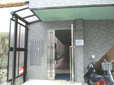 【エントランス】 | サンライズホーシン | きれいなエントランスです