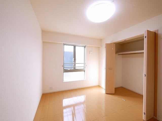 フォレスティアの洋室