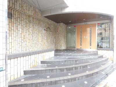 【エントランス】 | No.51　PROJECT2100日赤通り