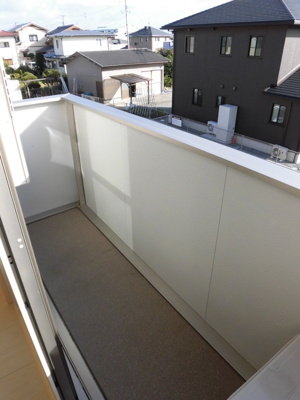 【バルコニー】 | カンパーナ | 陽当たり良好なバルコニーです