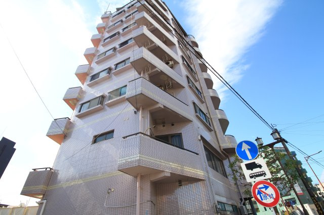 ニューサンシャインビルの外観