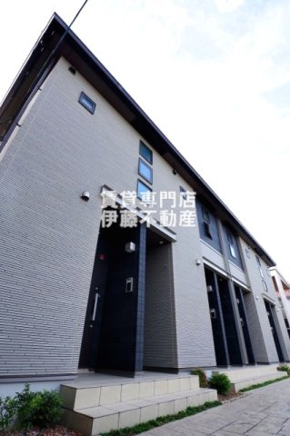 クエスト ウーノの外観