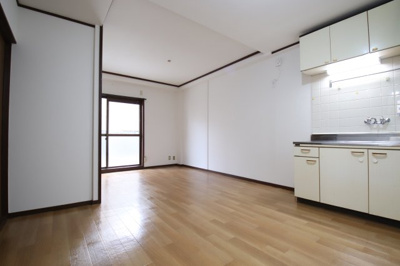 【居間・リビング】 | ガーデンハイツ置田Ⅰ