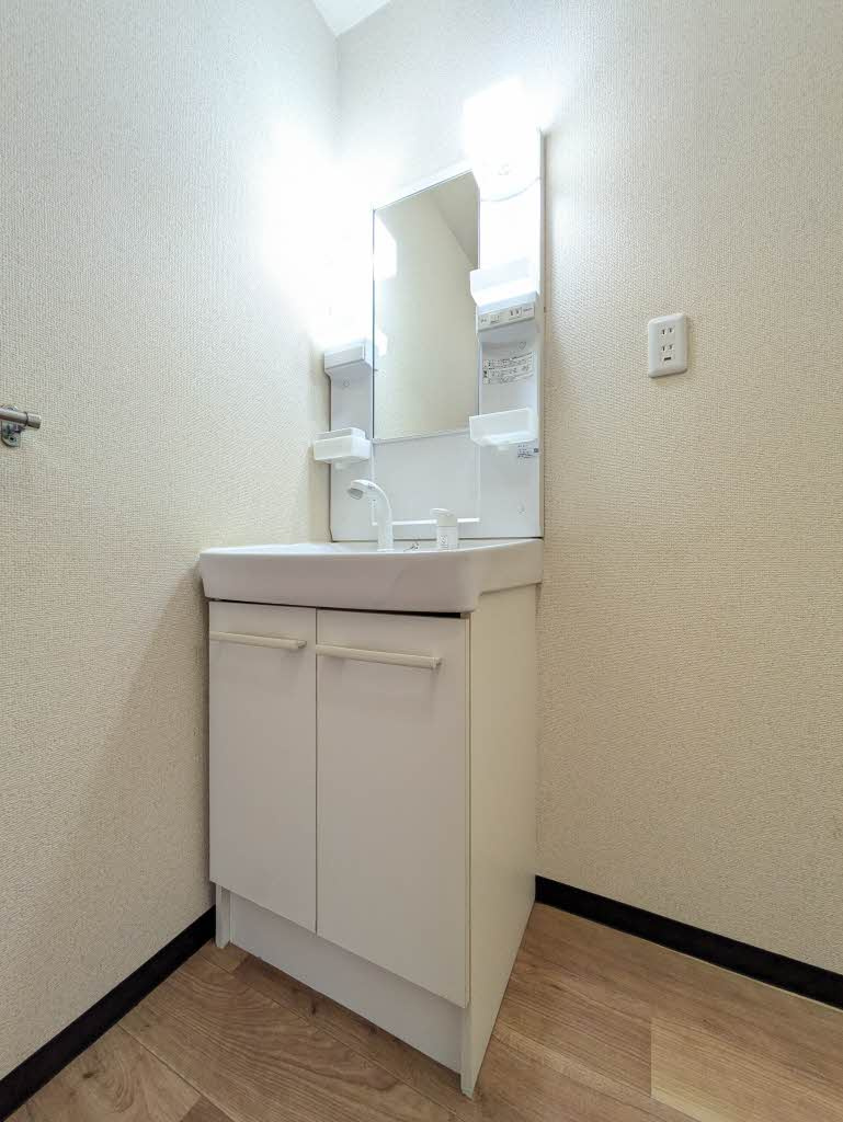 マキハウスB棟の洗面所