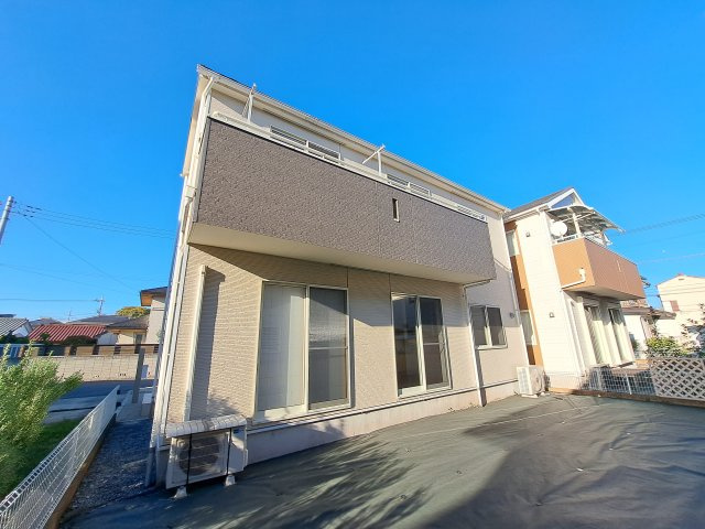 前橋市昭和町三丁目　中古住宅の外観|外観の別アングルです。