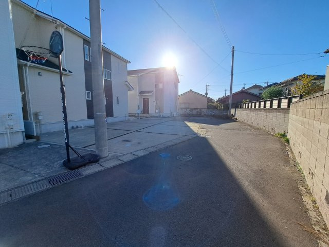 前橋市昭和町三丁目　中古住宅の前面道路含む現地写真|北側前面道路幅員約4.1ｍ