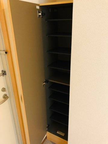 仲介手数料無料！！A・City港宝神の収納