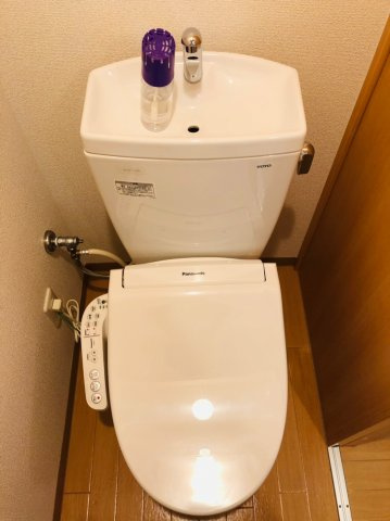 仲介手数料無料！！A・City港宝神のトイレ