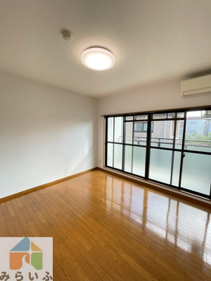 【洋室】 | メゾン本山