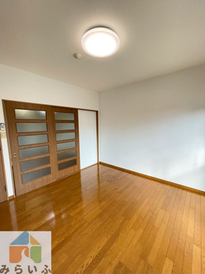 【洋室】 | メゾン本山