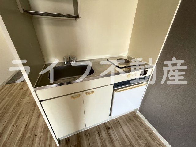 カントリーハウスのキッチン|きれいなキッチンです