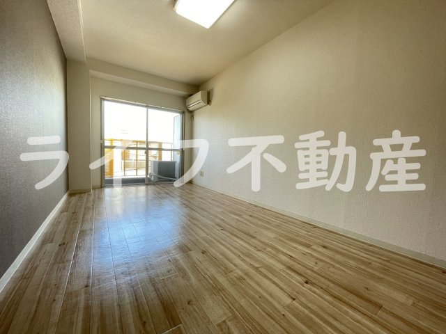 カントリーハウスの居間・リビング|ゆったりとしたリビングです