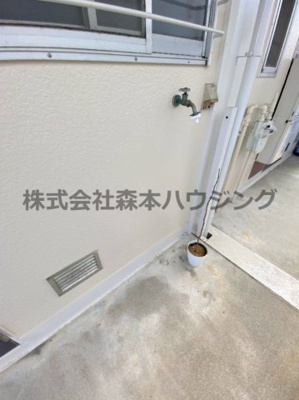 【設備】 | 　翠甲園ハイツ | 洗濯機置き場です