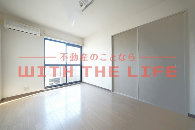 ハミングタウン合川【10,000円キャッシュバック対象物件】の居間・リビング|おしゃれなリビングです