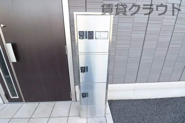 ベルカーサのエントランス|落ち着いたエントランスです