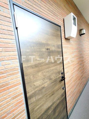 スエルテ幕張本郷の玄関