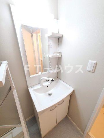 スエルテ幕張本郷の独立洗面台