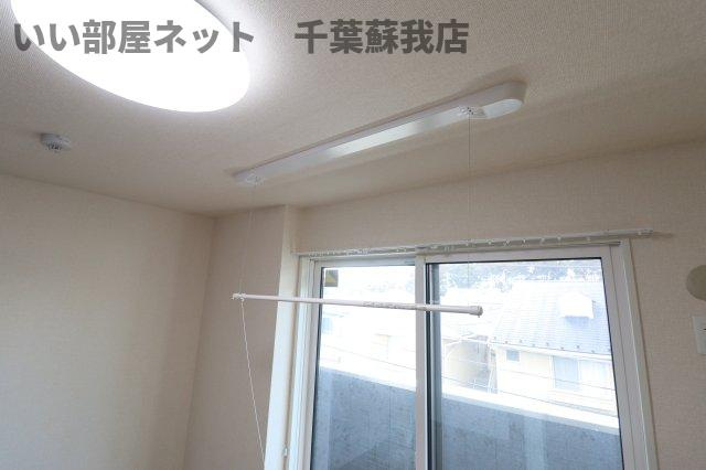 ミッドタウンおゆみ野の内装|室内物干