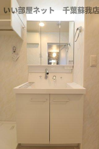 ミッドタウンおゆみ野の洗面所|広い洗面スペース